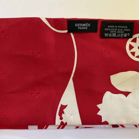 Hermès “Tout en Carré” Maxi Twilly Scarf - Picture 4 of 11